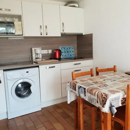 Maison Confort, Et Commerces A Pied, Animaux Admis Sur Demande