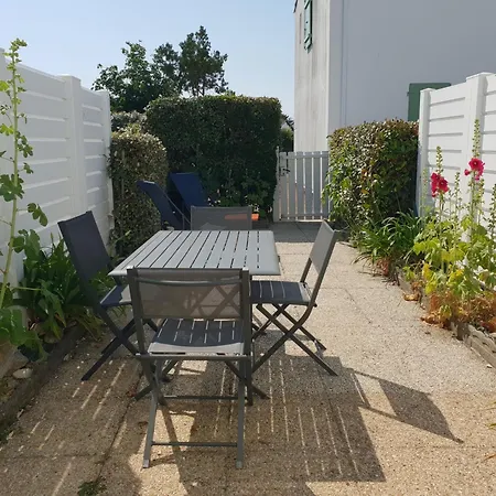 Maison Confort, Et Commerces A Pied, Animaux Admis Sur Demande - Fr-1-476-75 Villa La Faute-sur-Mer