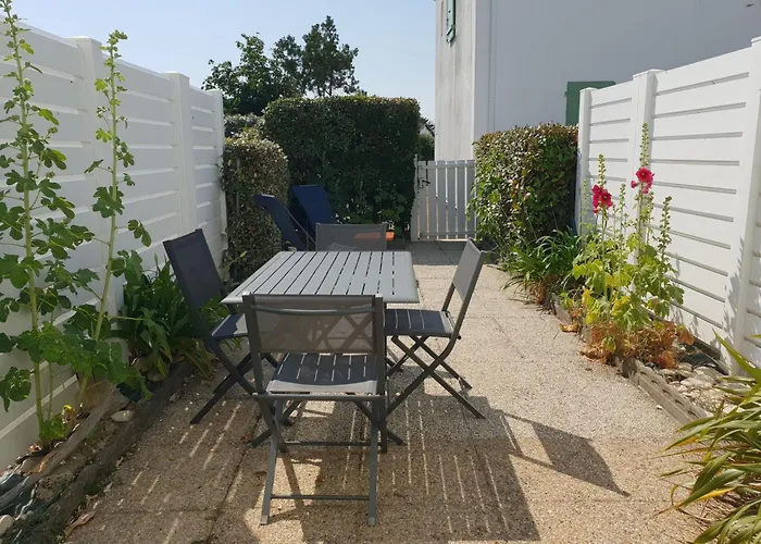 Maison Confort, Et Commerces à Pied, Animaux Admis Sur Demande - Fr-1-476-75 Villa La Faute-sur-Mer